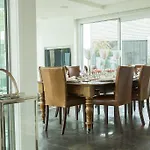 The Establishment Boutique Accommodation